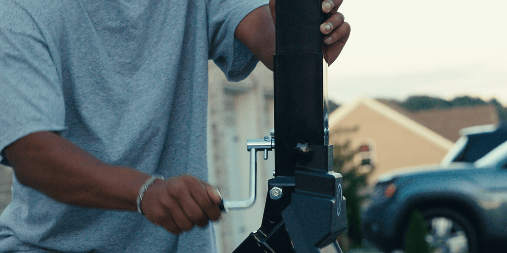 How to Adjust Height on a Spalding Basketball Hoop - Spalding EU