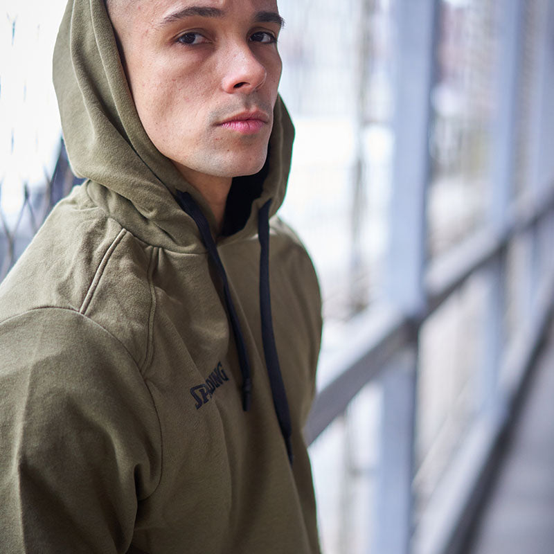 Spalding europäischer Shop Bälle, Basketballkörbe und Bekleidung